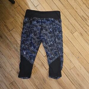 Lululemon Size‎ 6 Speckled Print High-Rise Crop Leggings